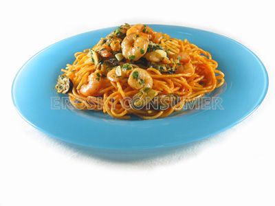 Espaguetis a la marinera con mejillones y gambas