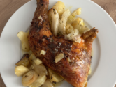 Muslo y contramuslo de pollo al horno (con piel) con especias