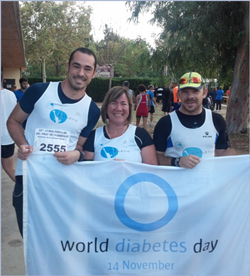 En una de las carreras de 10km en donde últimamente se hace más presente que acudamos con la bandera del Día Mundial de la diabetes.