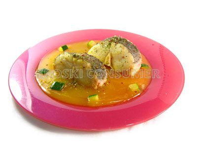 Merluza con salsa de naranja