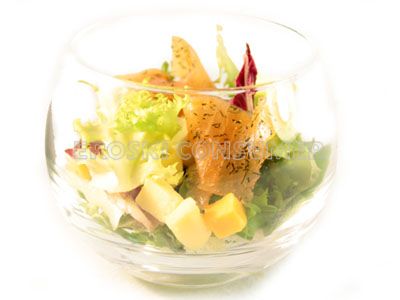 Ensalada con salmón marinado