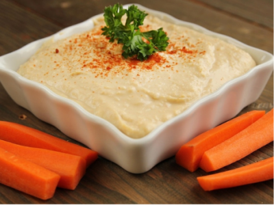 Entrante de humus o paté de garbanzos
