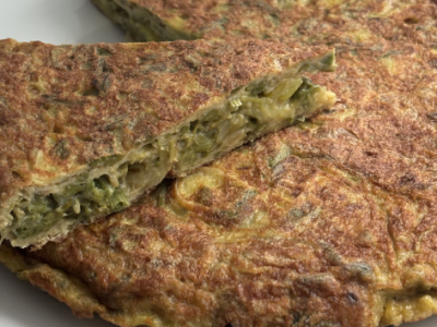 Tortilla de espárragos y puerro